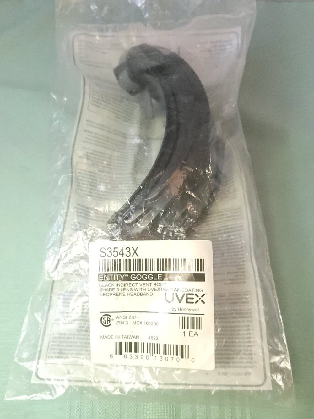 NIP UVEX Honeywell Entity S3543X Safety Goggles Shade 3 Lens Anti-Fog Unopened